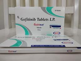 服用吉非替尼（Gefitinib）会引起皮疹吗？