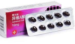 服用异维A酸（Isotretinoin）可以喝酒吗？