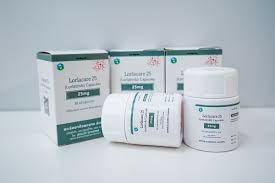 洛拉替尼（Lorlatinib）的服用方法