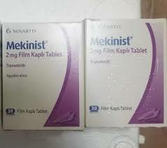 曲美替尼的抗癌之路：从黑色素瘤到非小细胞肺癌的探索