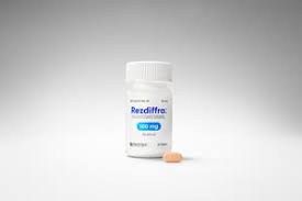 Rezdiffra（resmetirom）：创新治疗非酒精性脂肪性肝炎的药物