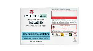 福巴替尼（Futibatinib）的主要功效与常见副作用全面解析
